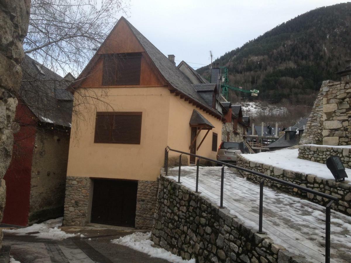 Casa Aranesa Daire Arties Dış mekan fotoğraf